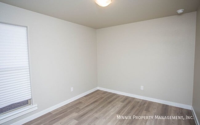 Building Photo - 13212 Ave. S-