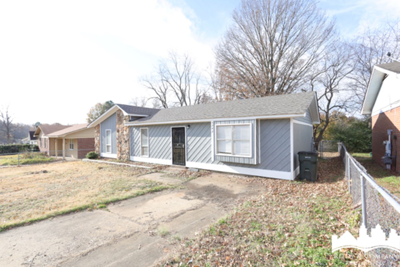 Building Photo - 5343 Cedar Bluff Dr