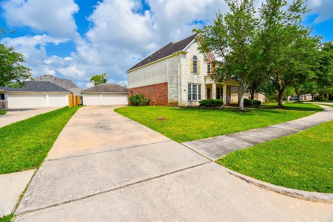 Building Photo - 2403 Echo Harbor Dr
