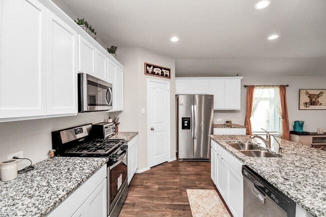 Building Photo - 3610 Crimson Embers Lane