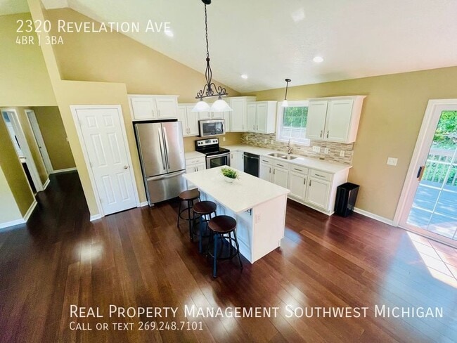 Building Photo - 2320 Revelation Ave
