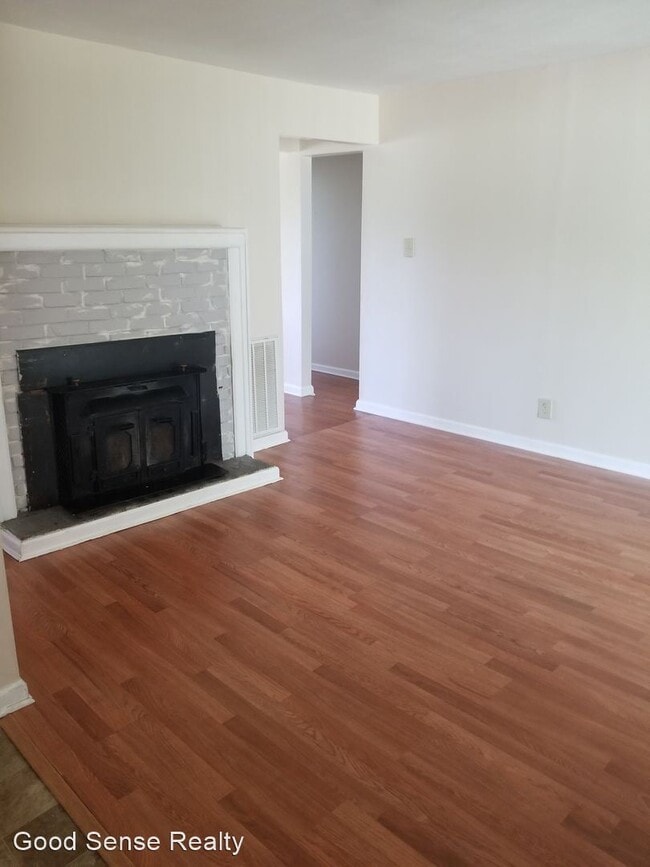 Building Photo - 3 br, 2 bath House - 1785 Edgefield Road