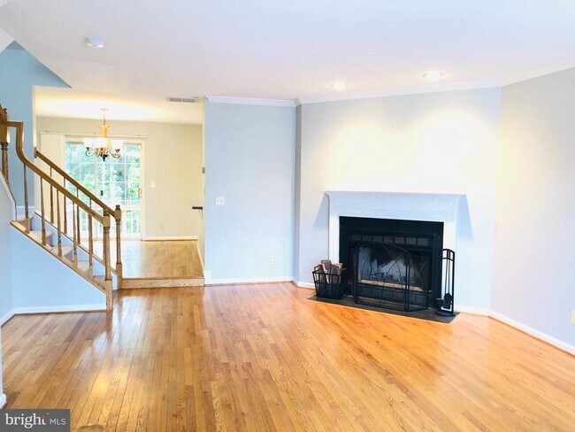 Building Photo - 802 Stafford Glen Ct