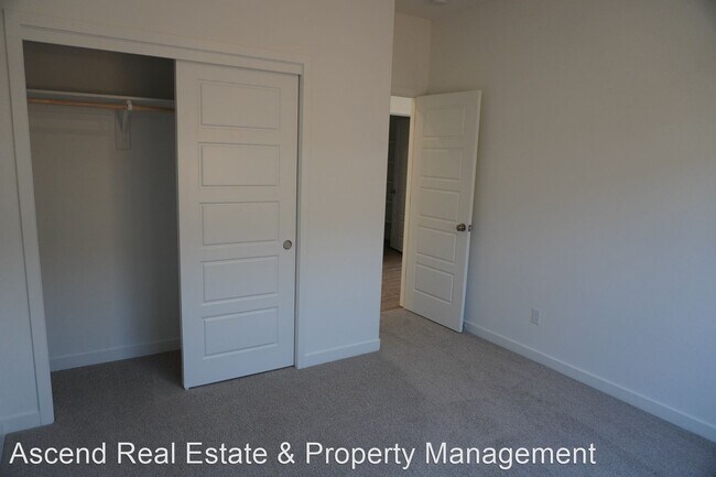 Building Photo - 4 br, 2 bath House - 9618 Greenwood Glen Ln