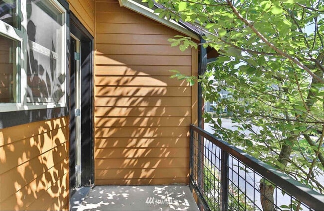 Building Photo - 12062 Minor Way