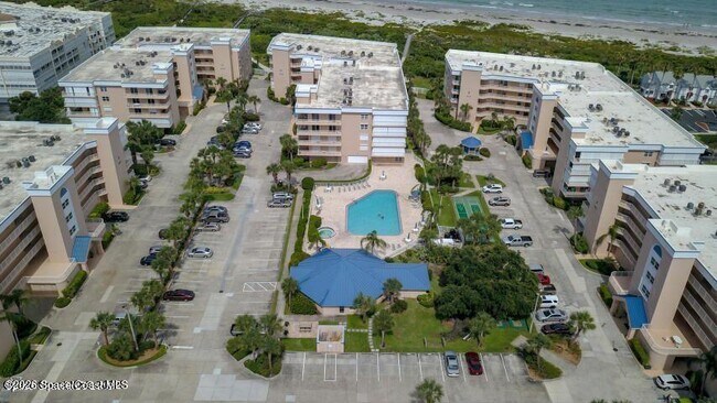 Building Photo - 606 Shorewood Dr
