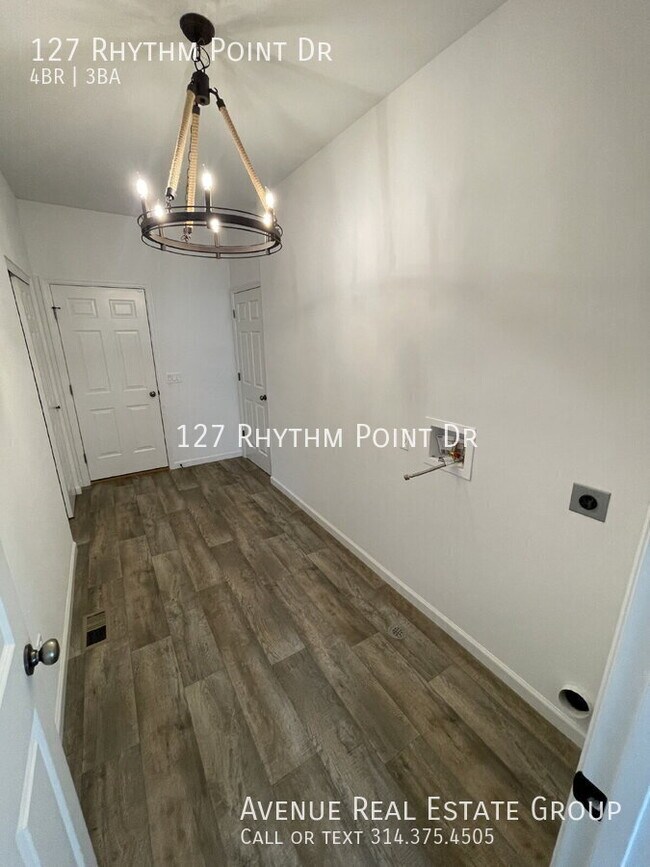 Building Photo - 127 Rhythm Point Dr