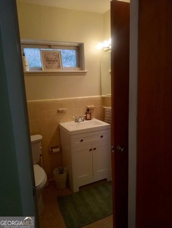 Building Photo - 1224 Poplar Grove Dr NE