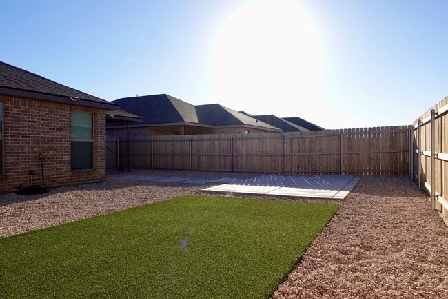 Building Photo - 413 Graze St