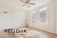 Building Photo - Beautiful Bachelor Studio with Kitchen App...