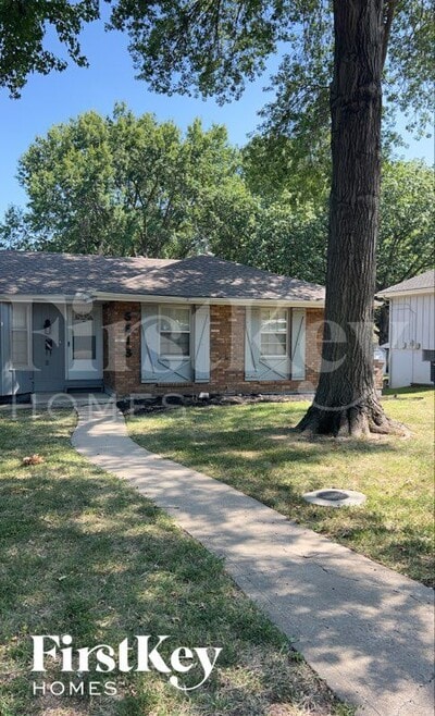 Building Photo - 5613 Manning Ave