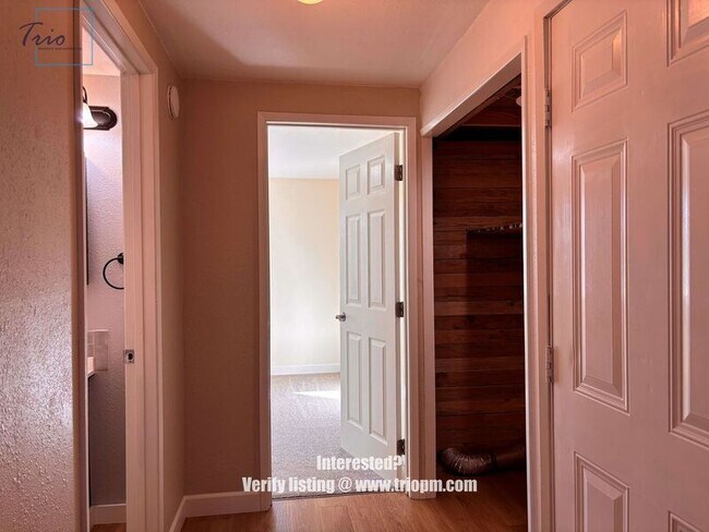 Building Photo - 580 N 51st St