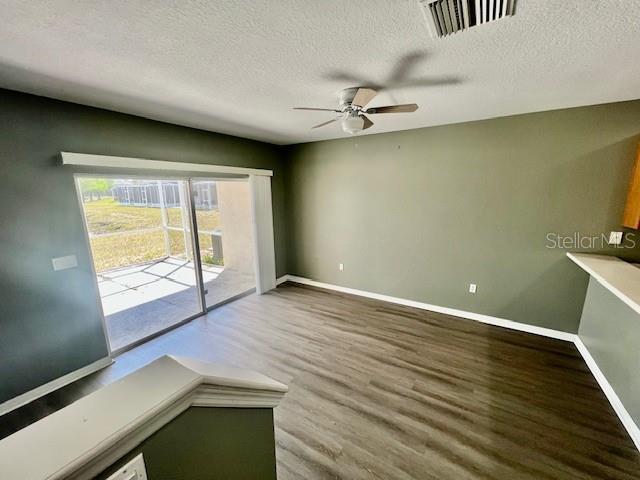 Building Photo - 15655 Stable Run Dr