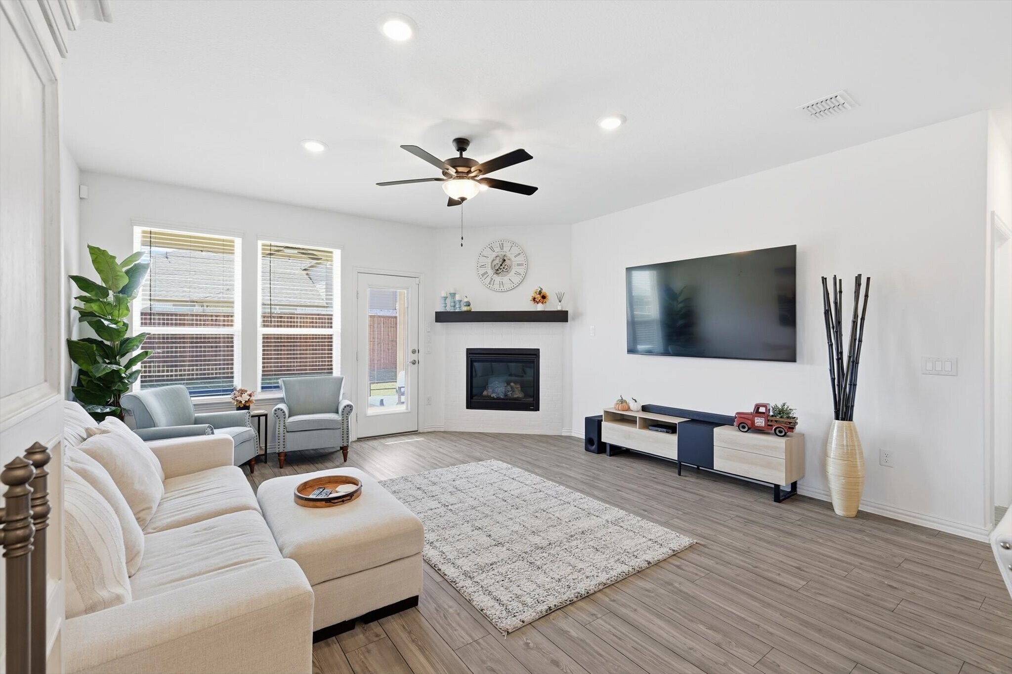 Building Photo - 1008 Elijah Dr