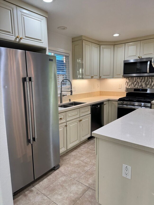 Building Photo - 3/2 home