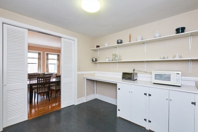 Building Photo - 183 Marlborough St