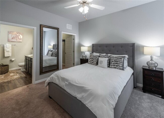 Building Photo - 9202 Portofino Wy