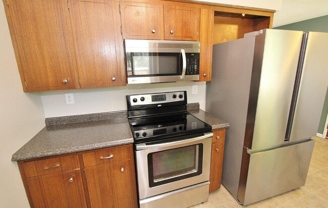 Building Photo - 3873 N Manchester St