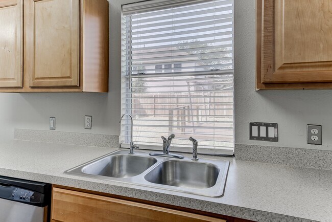 Building Photo - 12415 Silversmine Dr