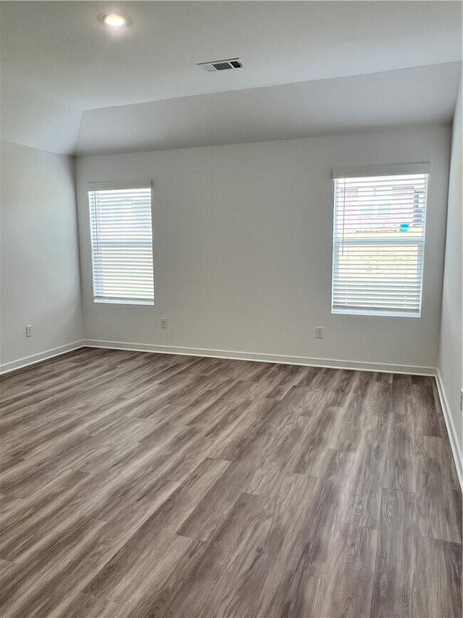 Building Photo - 3010 Amarillo Way