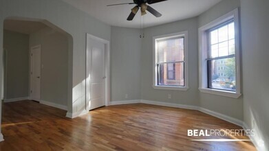 Building Photo - 0 bedroom in CHICAGO IL 60640