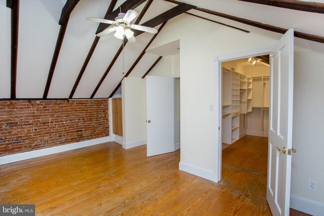 Building Photo - 67 Ferry St