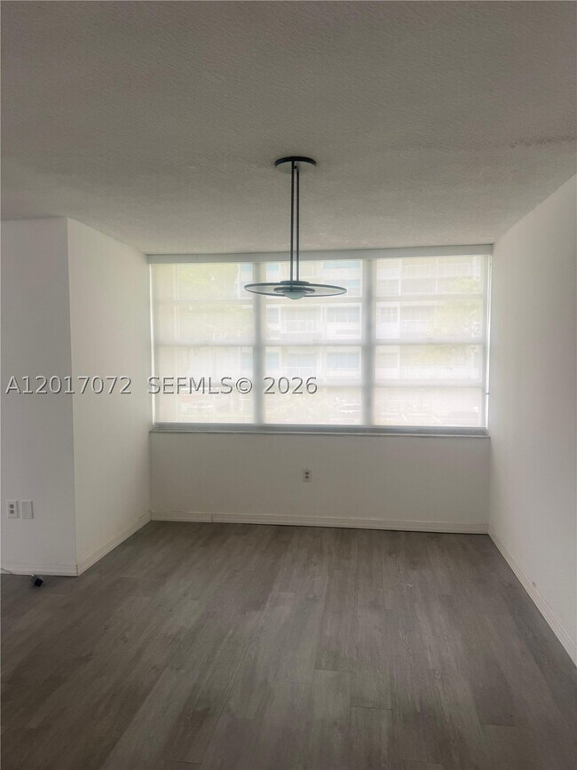 Building Photo - 2750 NE 183rd St
