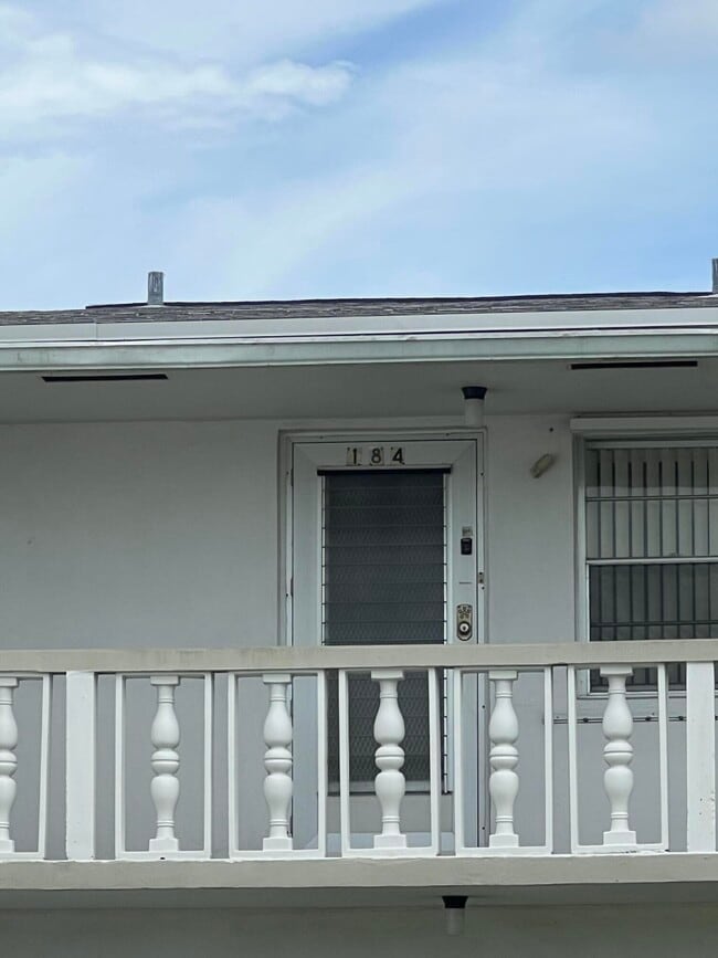 Primary Photo - 184 Coventry H