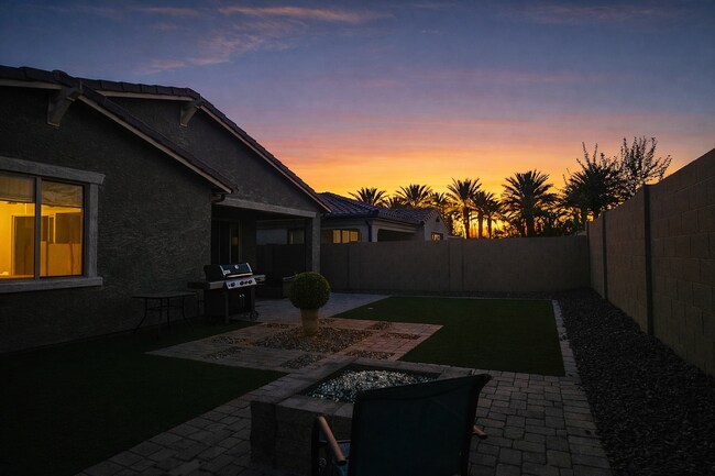 Building Photo - 9820 E Tupelo Ave