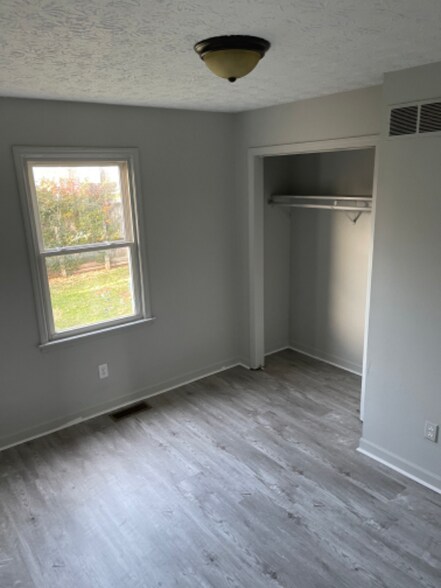 Building Photo - 116 Wichita Dr