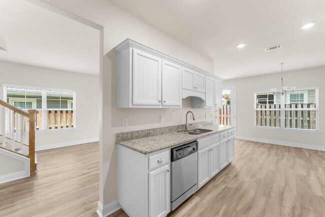 Building Photo - 120 Brandywine Rd