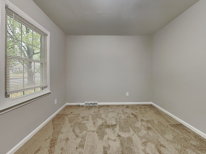 Building Photo - 5519 Carlingford Ct