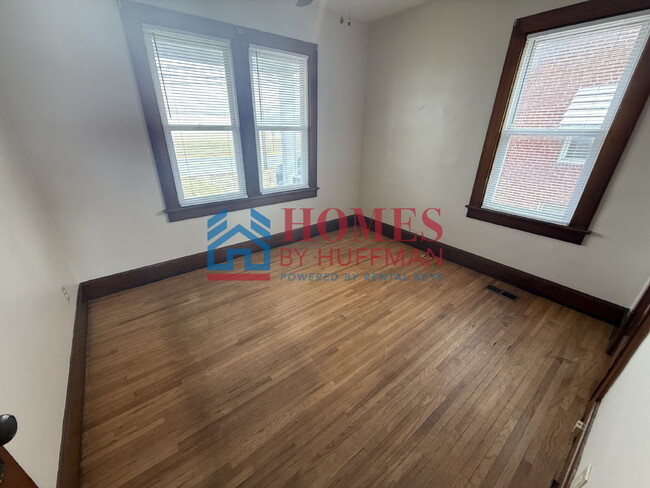 Building Photo - Brick | Two Bedroom House