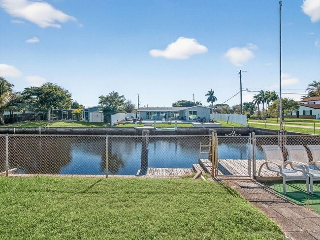 Building Photo - 1940 NW 32nd St