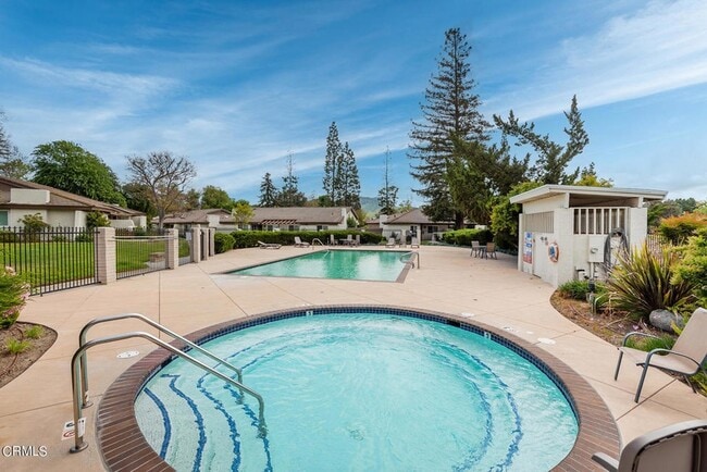 Building Photo - 1129 Glenbridge Cir