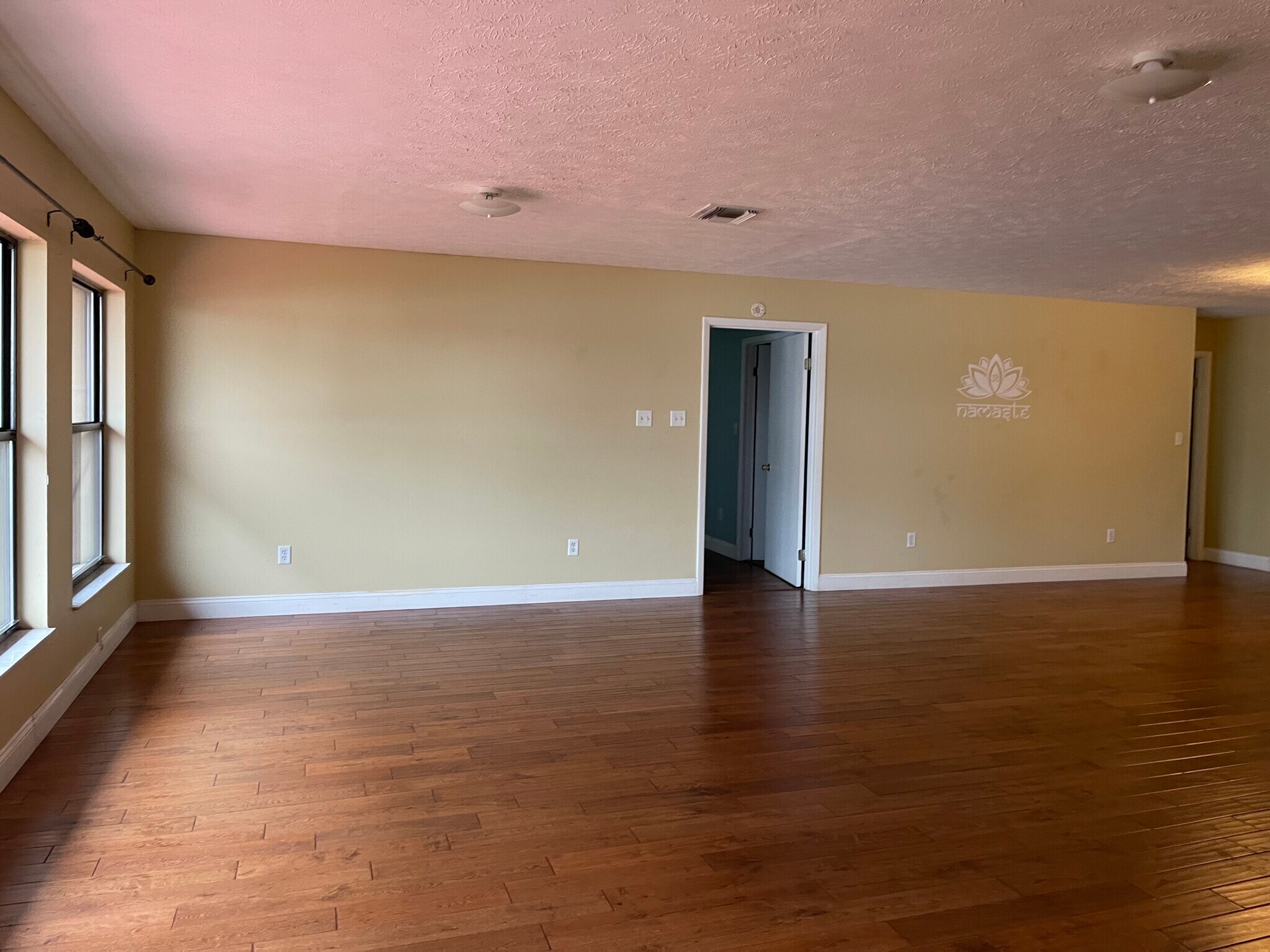 Living room - 10180 SE 139th Plz