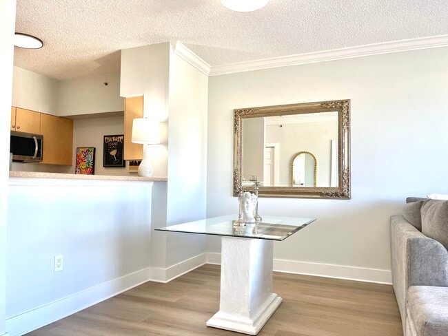 Building Photo - 616 Clearwater Park Rd