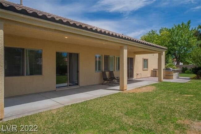 Building Photo - 4935 N Moncada Way