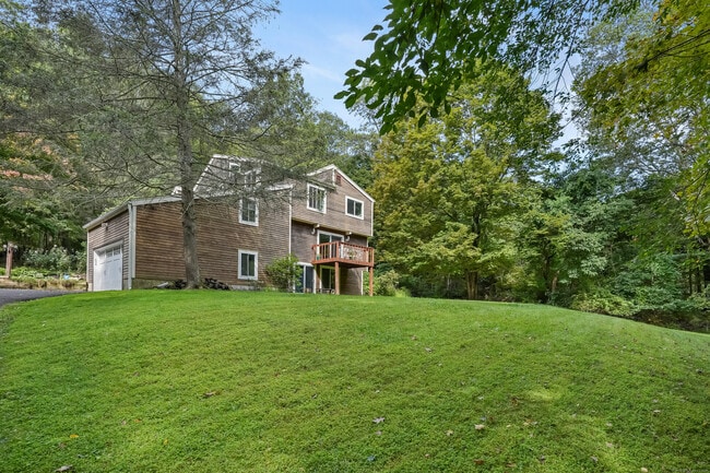 Primary Photo - 15 Bartram Dr