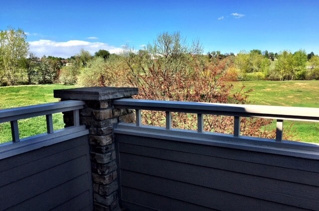 Building Photo - Beautiful 1-Bedroom with Balcony & Garage Available for Move In NOW