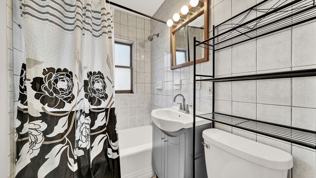 Building Photo - 5542 S Neva Ave