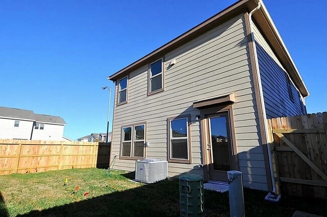 Building Photo - 18961 Bobcat Path Ct