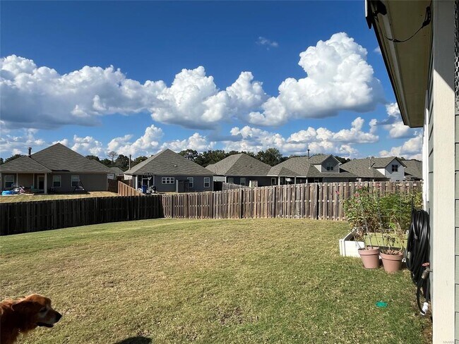 Building Photo - 876 Hedgefield Way