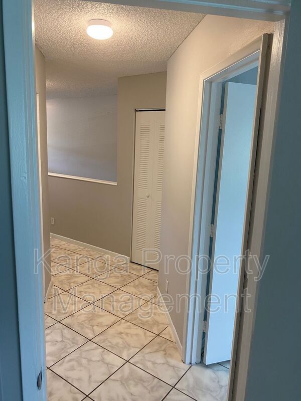 Building Photo - 11405 NW 35th St