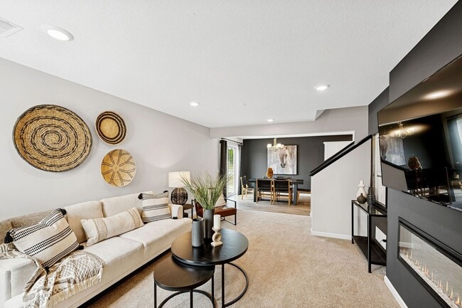 Building Photo - New Year - New Place!