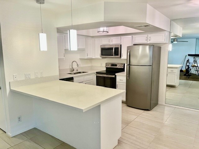 Building Photo - 7948 Decker Canyon Dr