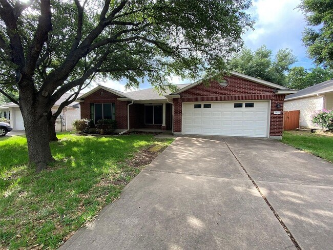 Building Photo - 2402 Hallie Ln