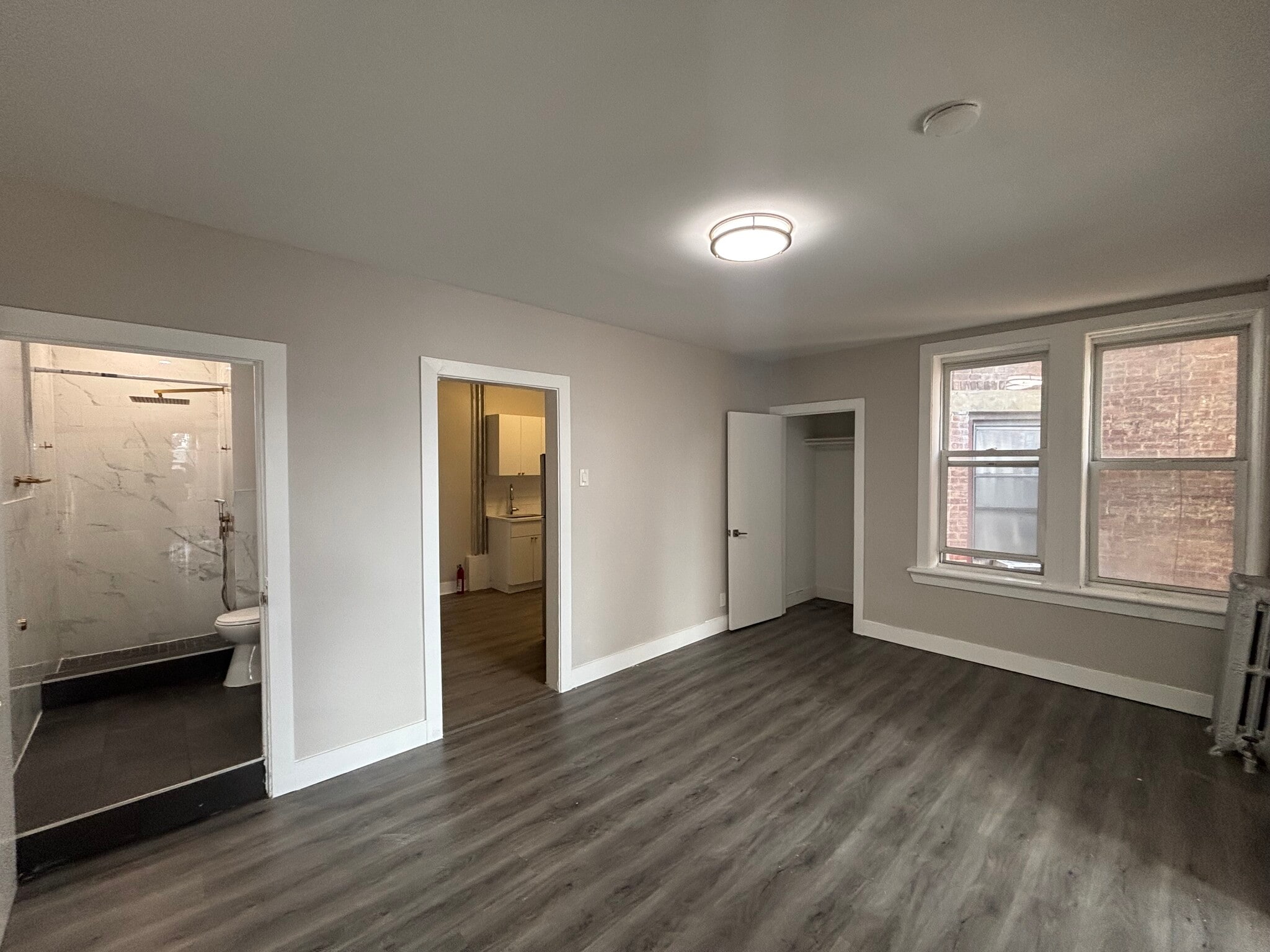 Building Photo - 6000 Monroe Pl