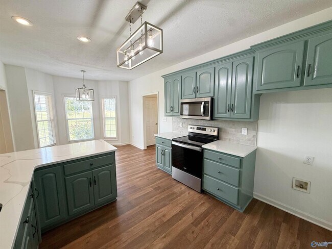 Building Photo - 17916 Remington Dr