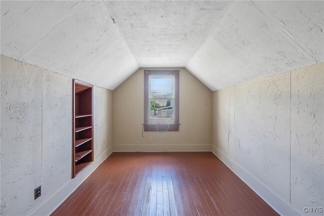 Building Photo - 518 E Brighton Ave